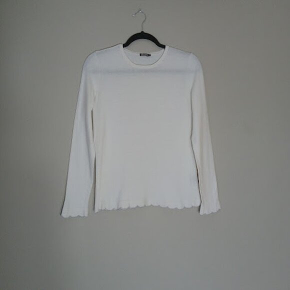 JMCLAUGHLIN Scalloped Hem And Cuffs Form Fitting Light Sweater Femanine Ditsy XS - Picture 1 of 9